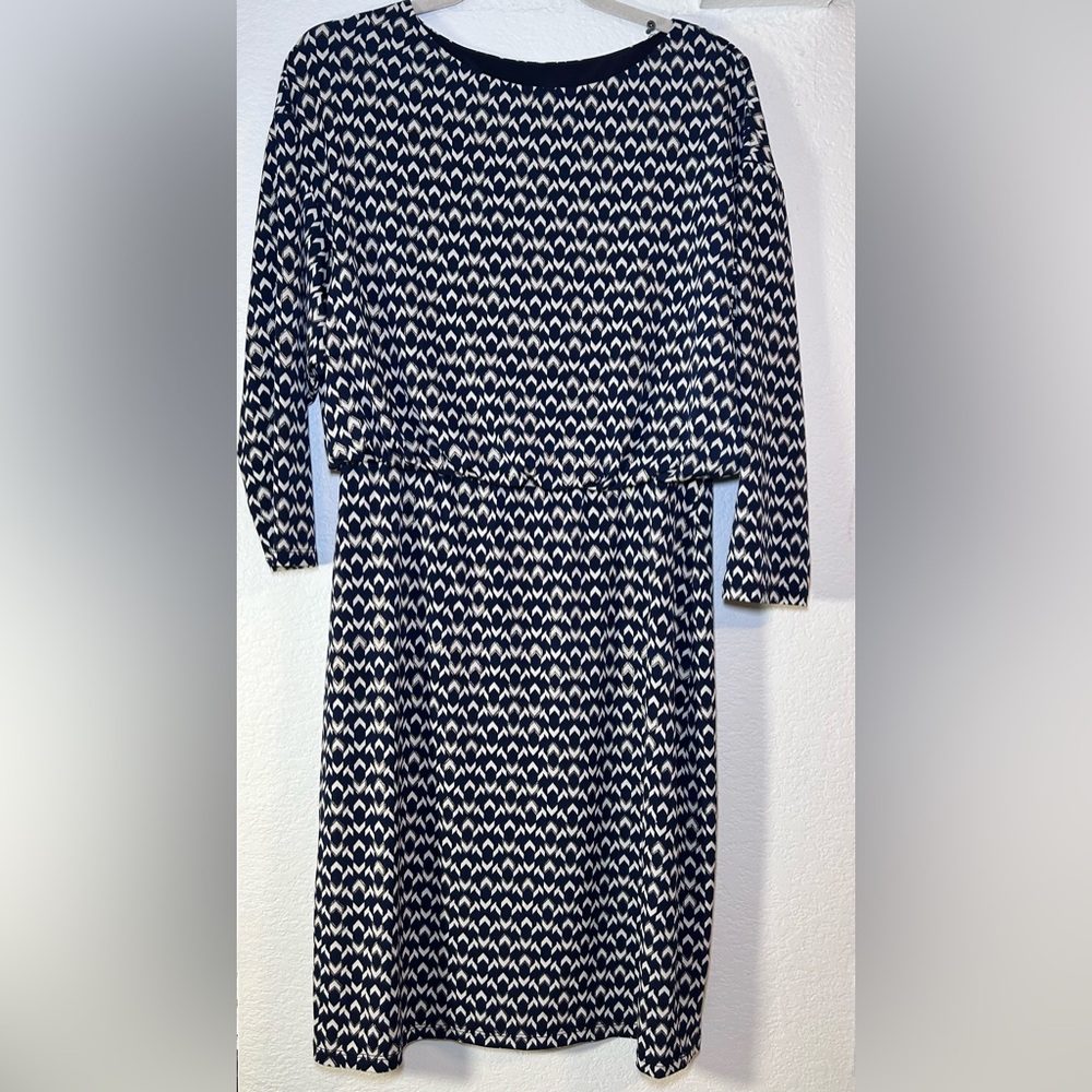 Jessica Howard Blouson Dress Navy & White Pattern Size 8 Chevron Ruched Waist
